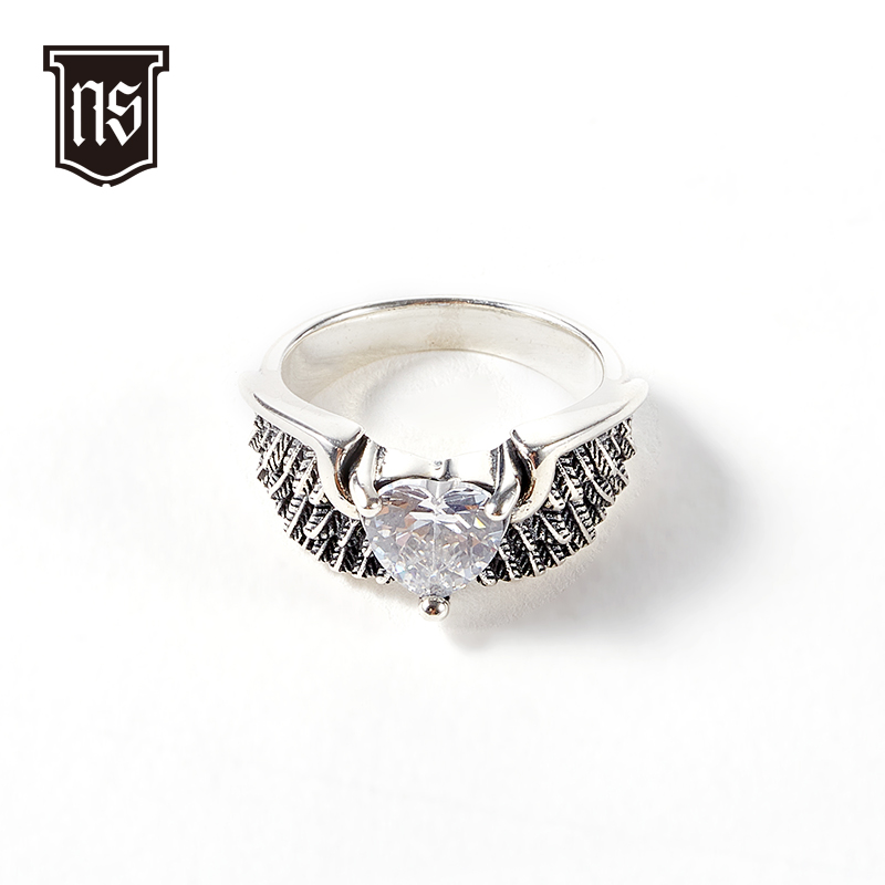 羽毛翅膀锆石戒指