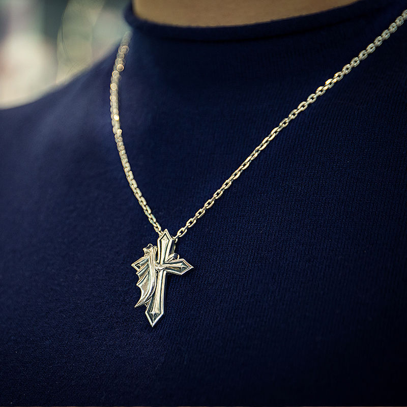 小号十字架翅膀吊坠