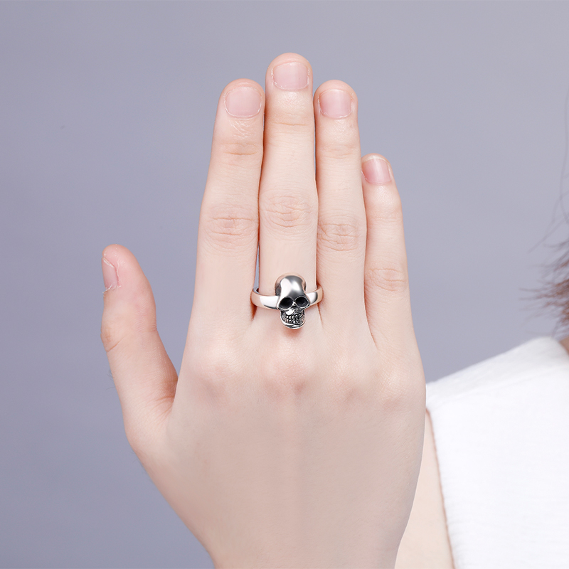 骷髅戒指