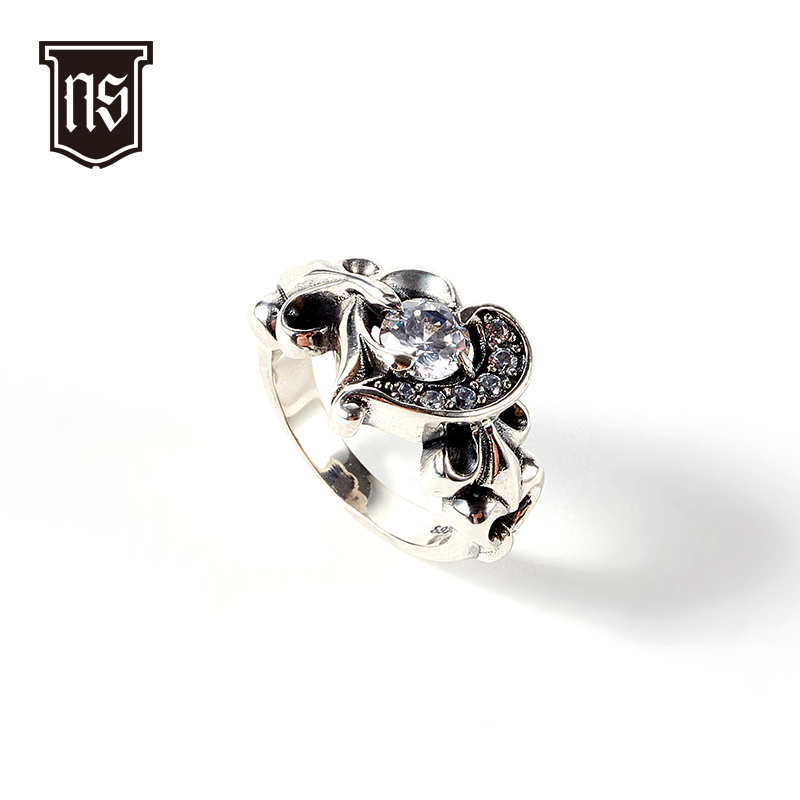 花式心形锆石戒指