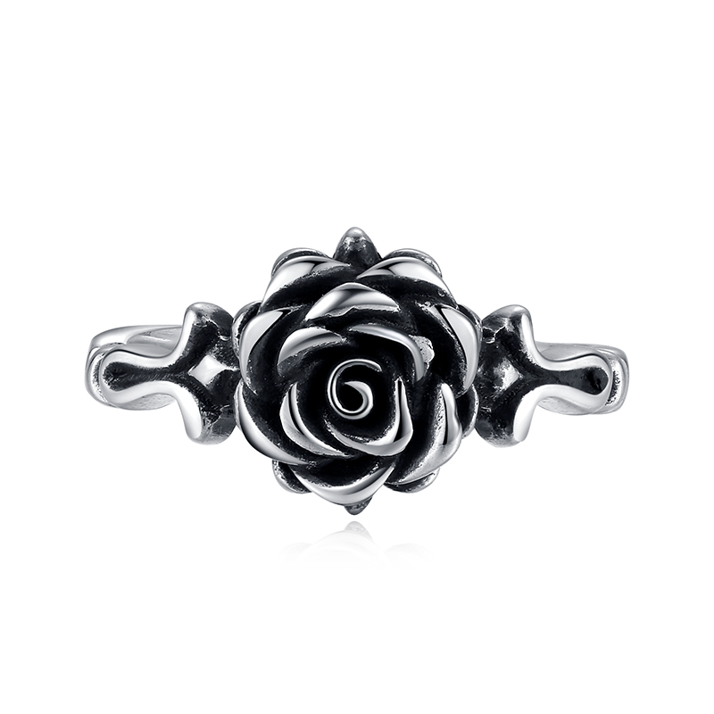 玫瑰十字镂空戒指